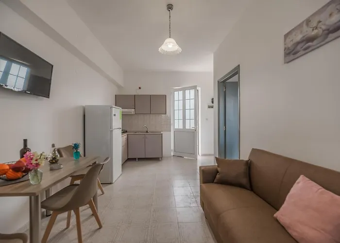 Rhodes Archaggelos Retreat-nest Among Garden