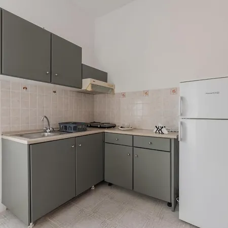 Rhodes Archaggelos Retreat-nest Among Garden *